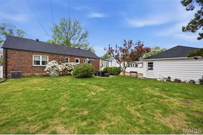227 W Old Watson, Saint Louis, MO 63119 - Photo 10