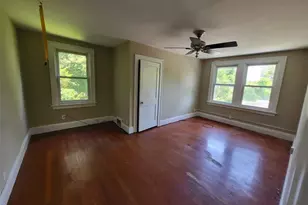 8801 Blewett Ave, Jennings, MO 63136 - Photo 2