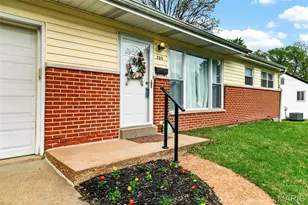 205 Lynn Meadows Ln, Florissant, MO 63033 - Photo 4