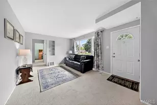 205 Lynn Meadows Ln, Florissant, MO 63033 - Photo 6