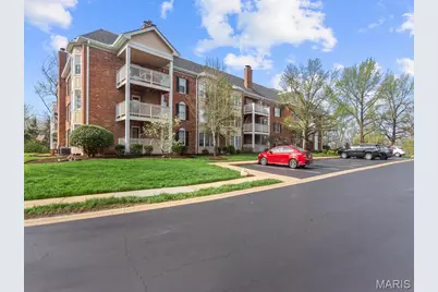 207 Ambridge Court #101, Chesterfield, MO 63017 - Photo 1