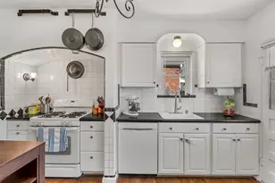 9028 Philo Ave, Saint Louis, MO 63123 - Photo 12