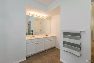 1010 Thoreau Ct, Saint Louis, MO 63146 - Photo 16