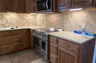 341 Spruce St, Bourbon, MO 65441 - Photo 12