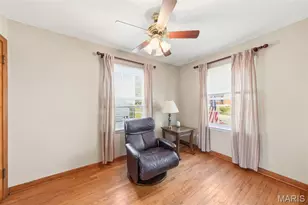 10512 St Francis Ln, Saint Ann, MO 63074 - Photo 12