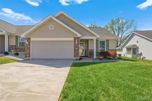 5 Quiet Meadow Ct, Saint Peters, MO 63376 - Photo 1
