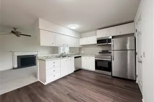 2940 Dover Dr, Florissant, MO 63033 - Photo 2