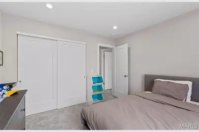 8933 Eager Road, Saint Louis, MO 63144 - Photo 20