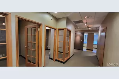 9914 Kennerly Road, Saint Louis, MO 63128 - Photo 20