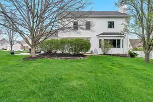 205 Harbour Pointe Dr, Wildwood, MO 63040 - Photo 42