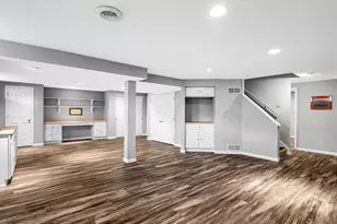 205 Harbour Pointe Dr, Wildwood, MO 63040 - Photo 32