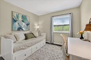 12900 Springdale Village Dr, Saint Louis, MO 63146 - Photo 20