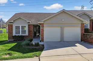 12900 Springdale Village Dr, Saint Louis, MO 63146 - Photo 36