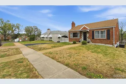9304 Aster Avenue, Affton, MO 63123 - Photo 34