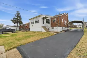 9304 Aster Ave, Affton, MO 63123 - Photo 38