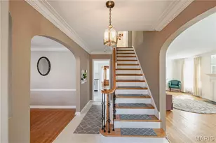 7328 Ravinia Dr, Pasadena Hills, MO 63121 - Photo 2