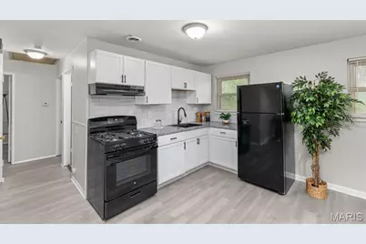 1631 Chesley Drive, Dellwood, MO 63136 - Photo 10