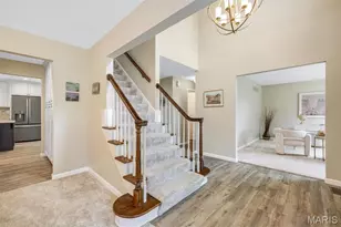 1952 Farm Valley Dr, Chesterfield, MO 63017 - Photo 6