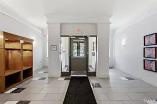 5330 Pershing Ave, Saint Louis, MO 63112 - Photo 14