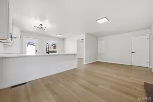 3025 Chadwick Dr, Florissant, MO 63033 - Photo 16