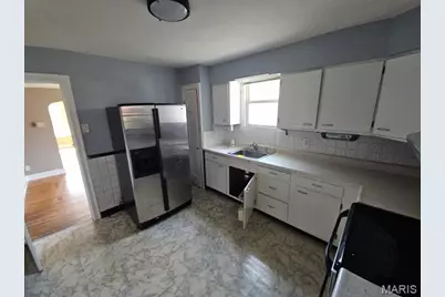 8917 Lucerne Court, Saint Louis, MO 63136 - Photo 4