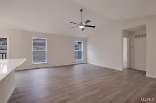 28 Shady Elm Ct, Saint Charles, MO 63301 - Photo 2