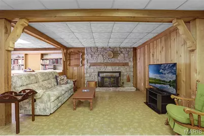 10448 Gregory Court, Saint Louis, MO 63128 - Photo 6
