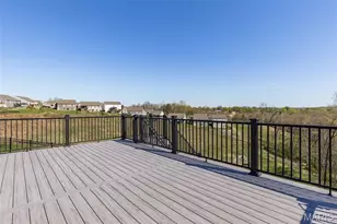 256 Savannah Ridge Ct, Fenton, MO 63026 - Photo 10