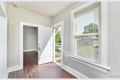 4832 Goethe Avenue, Saint Louis, MO 63116 - Photo 4