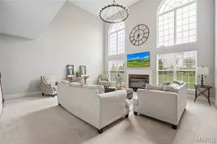 3027 Windsor Point Dr, Saint Louis, MO 63129 - Photo 4