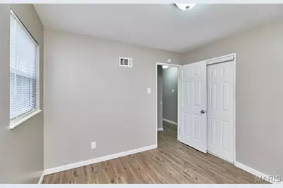 855 Daniel Boone Drive, Florissant, MO 63031 - Photo 32