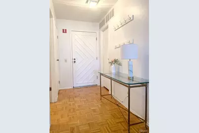 514 Coeur De Royale Drive #404, Creve Coeur, MO 63141 - Photo 4