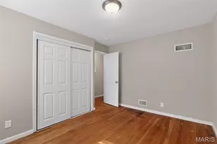 880 Tyson Dr, Florissant, MO 63031 - Photo 18