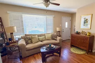 11236 Marley Dr, Saint Louis, MO 63123 - Photo 6