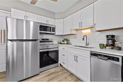 9924 Bunker Hill Drive #A, Saint Louis, MO 63123 - Photo 8