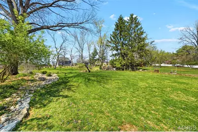 5607 Dantonaire Place, Saint Louis, MO 63128 - Photo 46