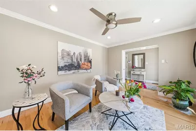 5607 Dantonaire Place, Saint Louis, MO 63128 - Photo 10