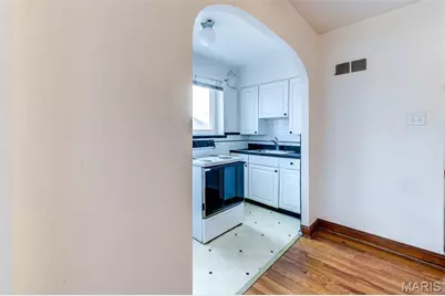 6663 Devonshire Avenue, Saint Louis, MO 63109 - Photo 8