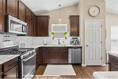 615 Prairiegate Court, Lake Saint Louis, MO 63367 - Photo 24