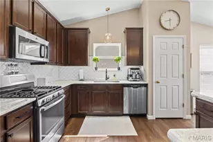 615 Prairiegate Ct, Lake Saint Louis, MO 63367 - Photo 24