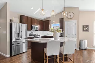 615 Prairiegate Ct, Lake Saint Louis, MO 63367 - Photo 4