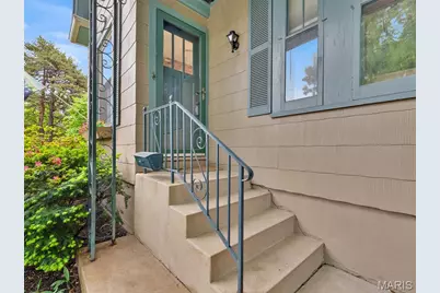 440 E Bradford Avenue, Webster Groves, MO 63119 - Photo 2