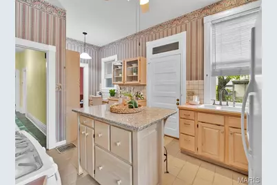 440 E Bradford Avenue, Webster Groves, MO 63119 - Photo 18