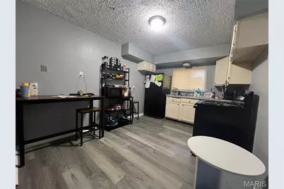 9029 Cranberry Lane, Normandy, MO 63121 - Photo 4