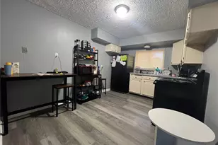 9029 Cranberry Ln, Normandy, MO 63121 - Photo 4