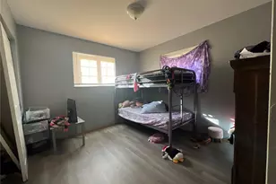 9029 Cranberry Ln, Normandy, MO 63121 - Photo 6