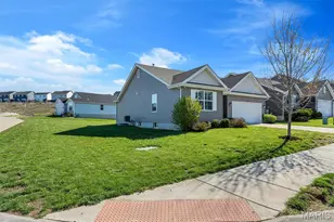 2169 Windswept Farms Dr, Eureka, MO 63025 - Photo 2