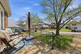 437 W 8th St, Hermann, MO 65041 - Photo 6