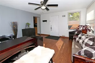 9702 Sterling Pl, Saint Louis, MO 63123 - Photo 14