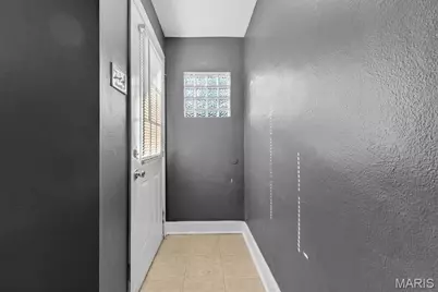10235 Midland Boulevard, Overland, MO 63114 - Photo 6
